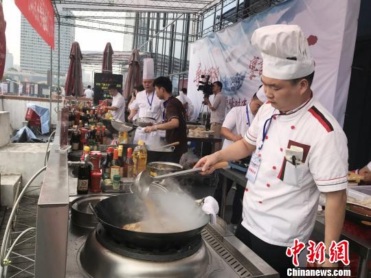寻找“第三道湘菜”举行总决赛46道湘菜角逐金奖